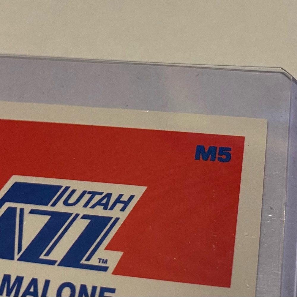 Karl Malone metal decade 1996 Fleer Basketball card Vintage collectible. - Picture 4 of 5